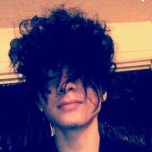 Meet your Posher, Efren